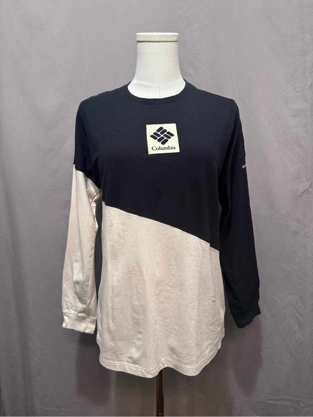 Columbia Women’s Two-Tone Long Sleeve Tee - Size S